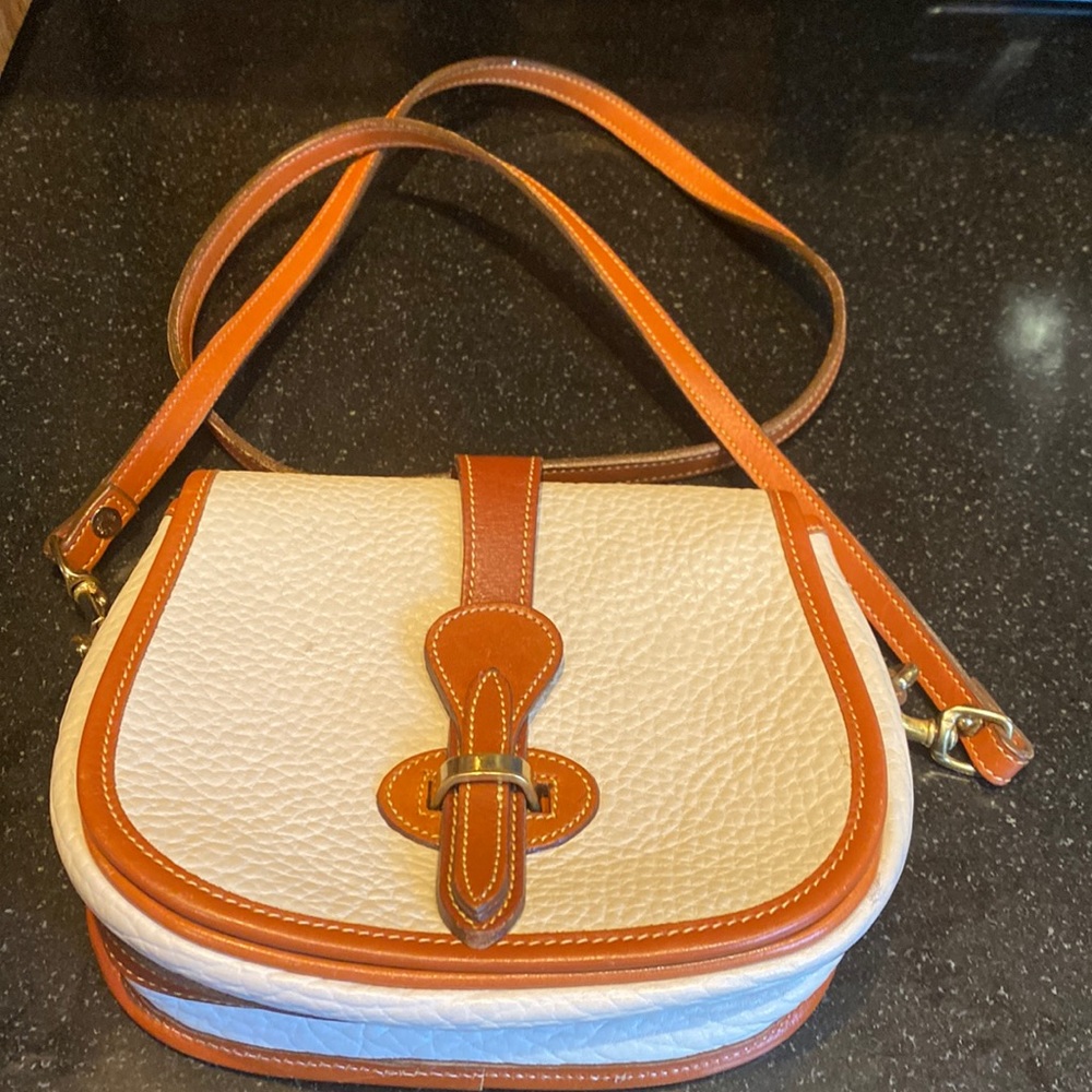 Vintage Dooney & Bourke crossbody bag